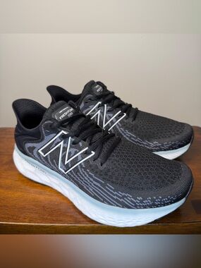 New Balance Fresh Foam 1080v11 Women’s Size 8 Black Thunder Running Shoes EUC